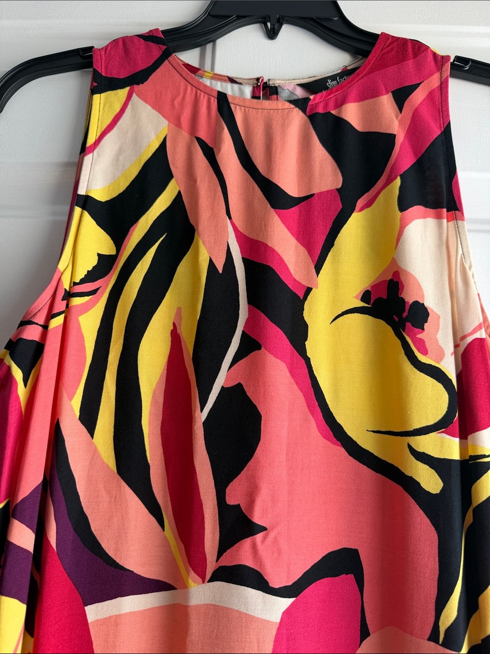 NWT Investments Vibrant Pink Yellow Floral Maxi Dress - Picture 4 of 10